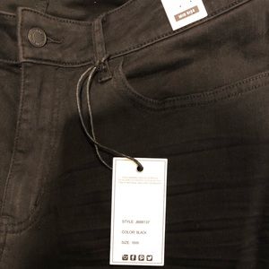 BNWT Judy Blue distressed black jeans size 16W